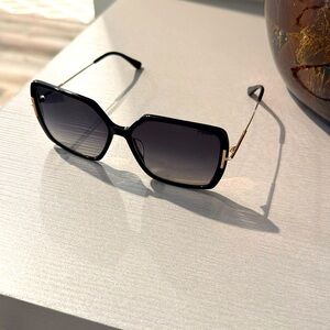Tom Ford Sunnies